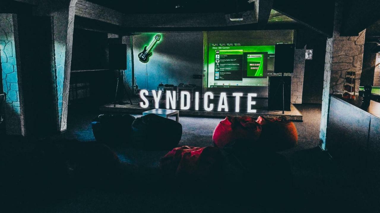 Syndicate, Готельно-Розважальний Комплекс Čerkasy Esterno foto